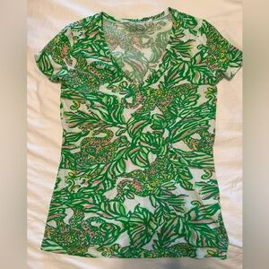 Lilly Pulitzer women’s size medium shirt